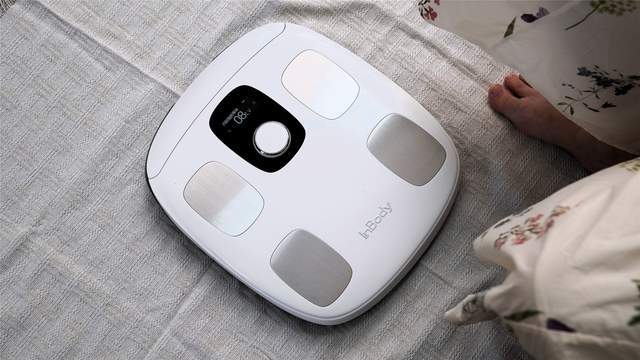 ：3频8电极+12项数据+97%准确率有点全面pg模拟器电脑版InBody体脂秤H30评测(图7)